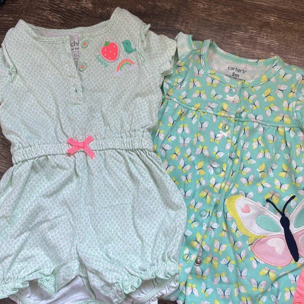 Carters Rompers - Picture 3 of 3